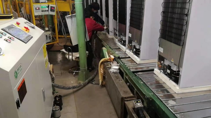 雙槍冷媒灌注機用于家用冰箱生產